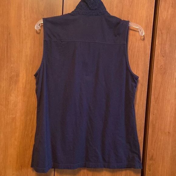 🆓🔥3-$10🔥 Tommy Hillfiger sleeveless with lace collar - Picture 7 of 9